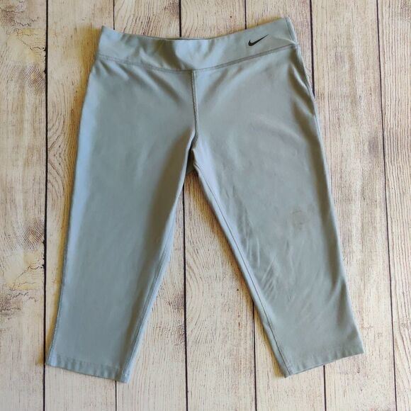 Girl's Nike Dri-Fit workout capri legging sz L - Picture 1 of 10